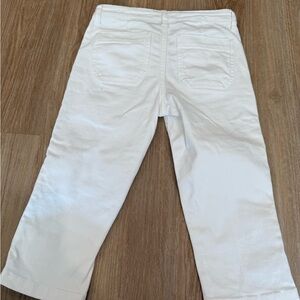 Mango Crisp White Women's Capris